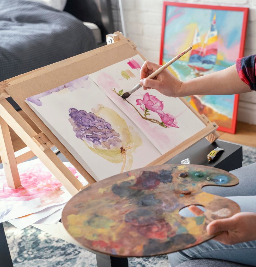 Mengisi liburan produktif selama libur sekolah bersama teman=-teman atau keluarga mau indoor atau outdoor.