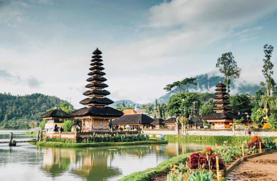 Liburan akhir tahu hemat bersama keluarga yang bisa kamu lakukan untuk mendapatkan banyak promo dan potongan harga.
